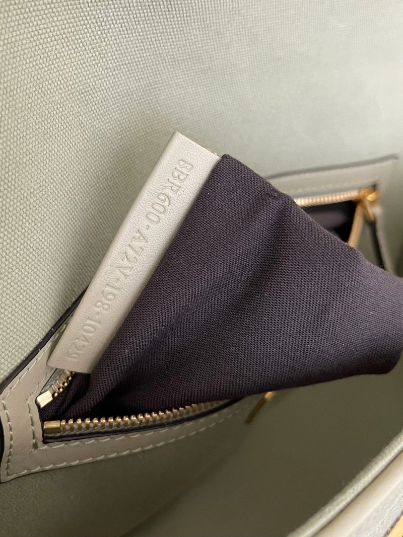 Fendi Satchel Bags 4220-0285