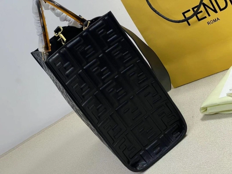 Fendi Shopping Bags 4220-0288