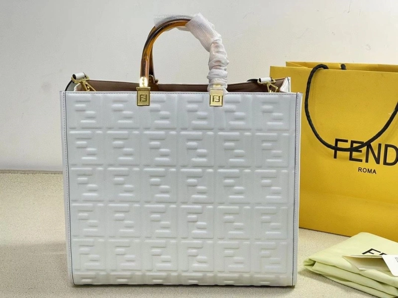 Fendi Shopping Bags 4220-0289