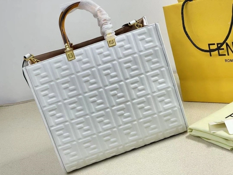 Fendi Shopping Bags 4220-0289