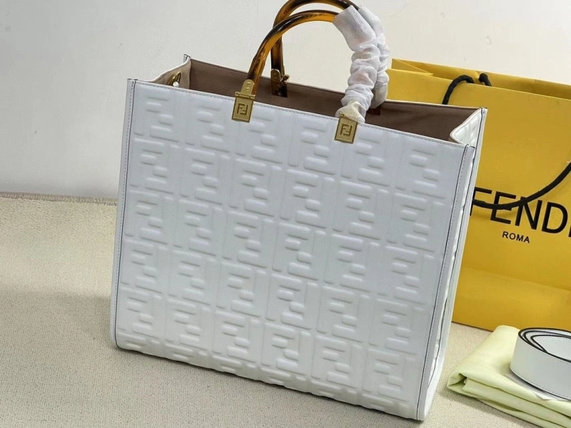 Fendi Shopping Bags 4220-0289