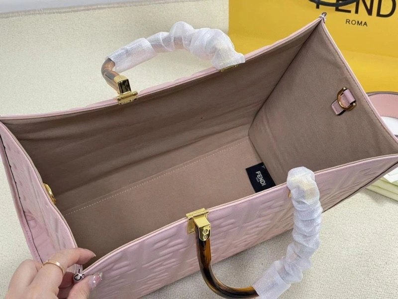 Fendi Shopping Bags 4220-0290