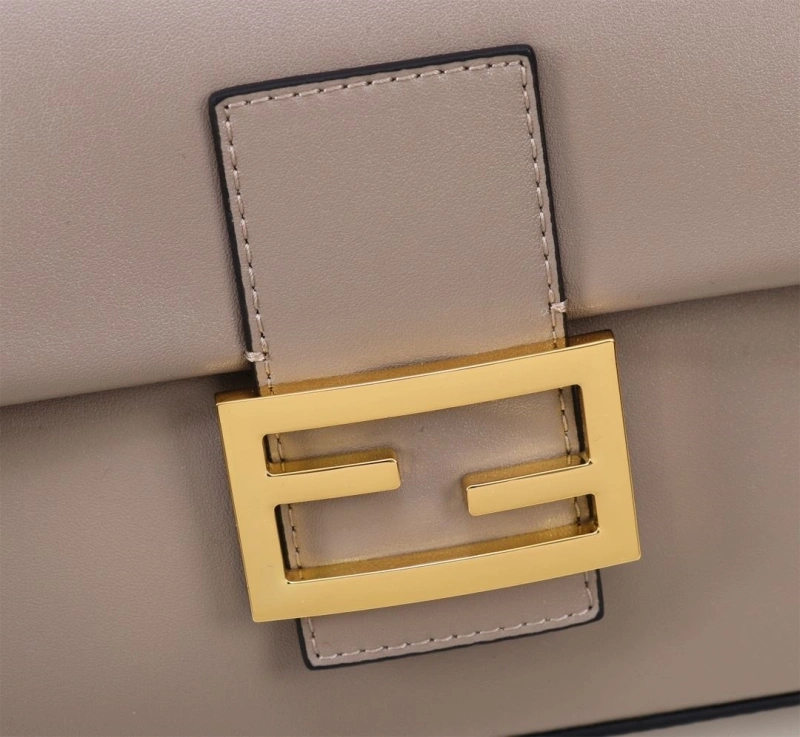 Fendi Top Handle Bags 4220-0293