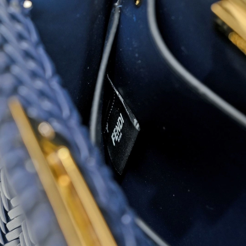 Fendi Top Handle Bags 4220-0309