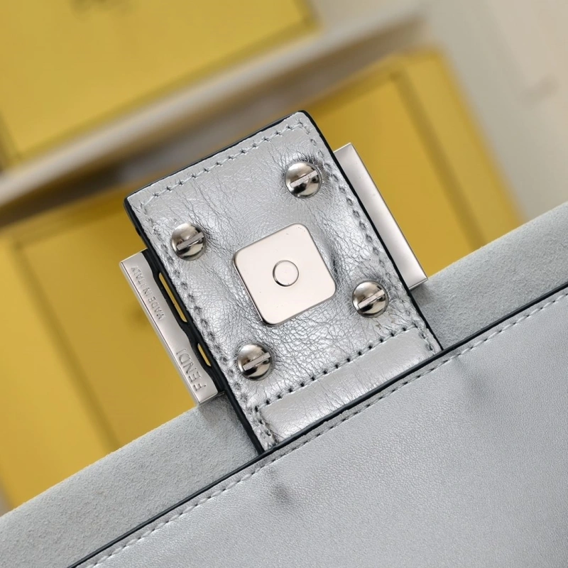 Fendi Top Handle Bags 4220-0310