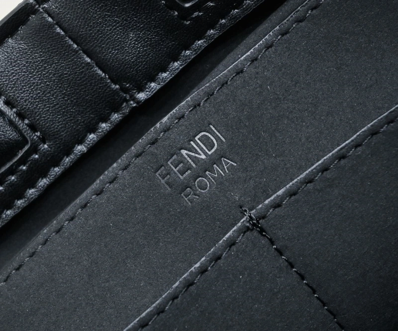 Fendi Shopping Bags 4220-0331