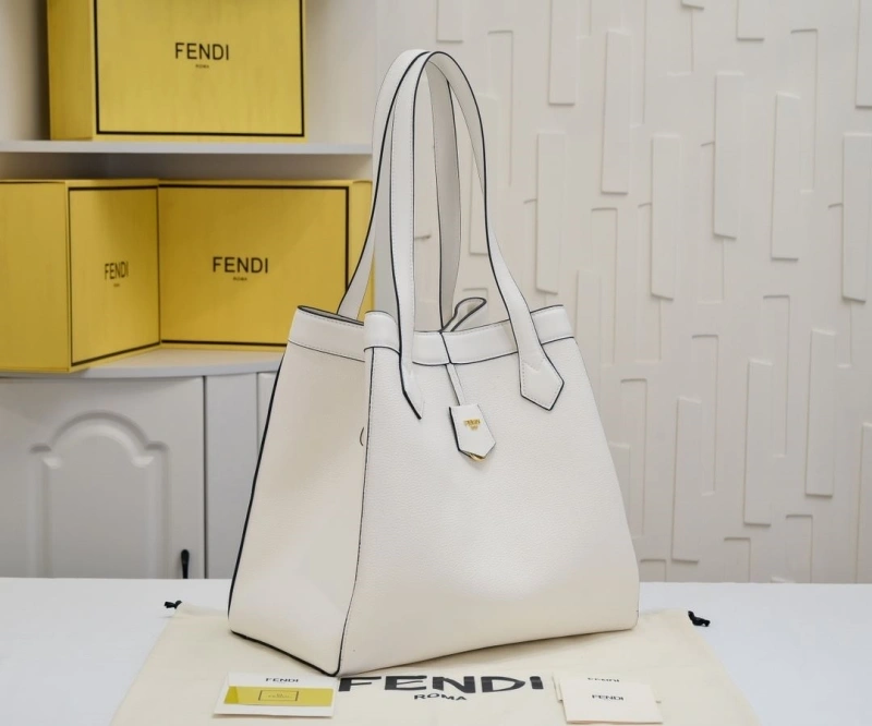 Fendi Shopping Bags 4220-0335