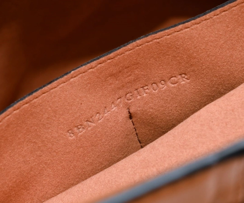 Fendi Shopping Bags 4220-0337