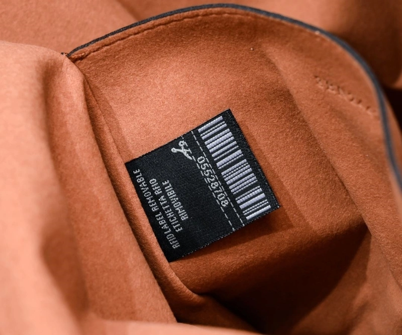 Fendi Shopping Bags 4220-0337