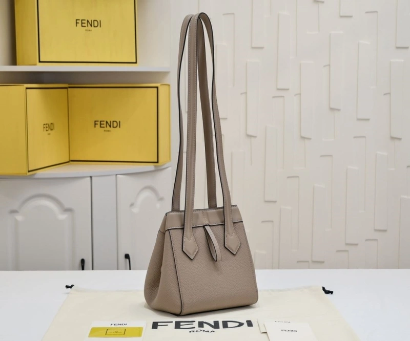 Fendi Shopping Bags 4220-0339