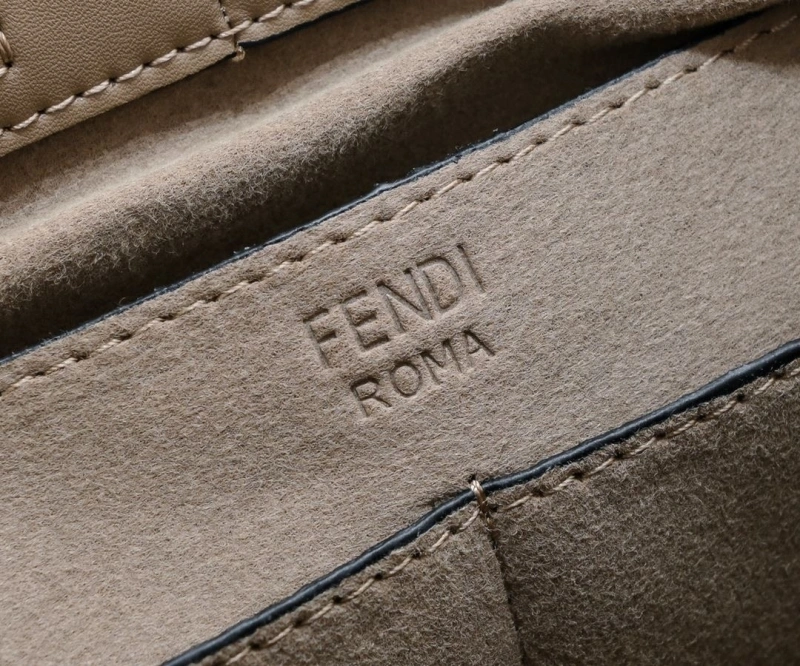 Fendi Shopping Bags 4220-0339
