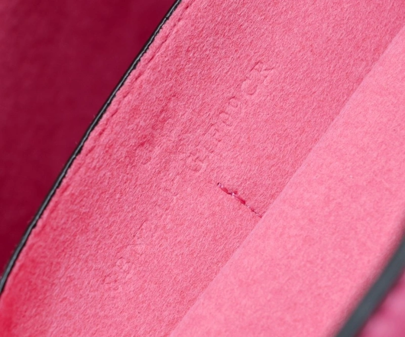 Fendi Shopping Bags 4220-0344