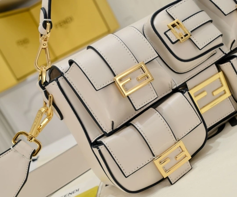 Fendi Top Handle Bags 4220A-0023