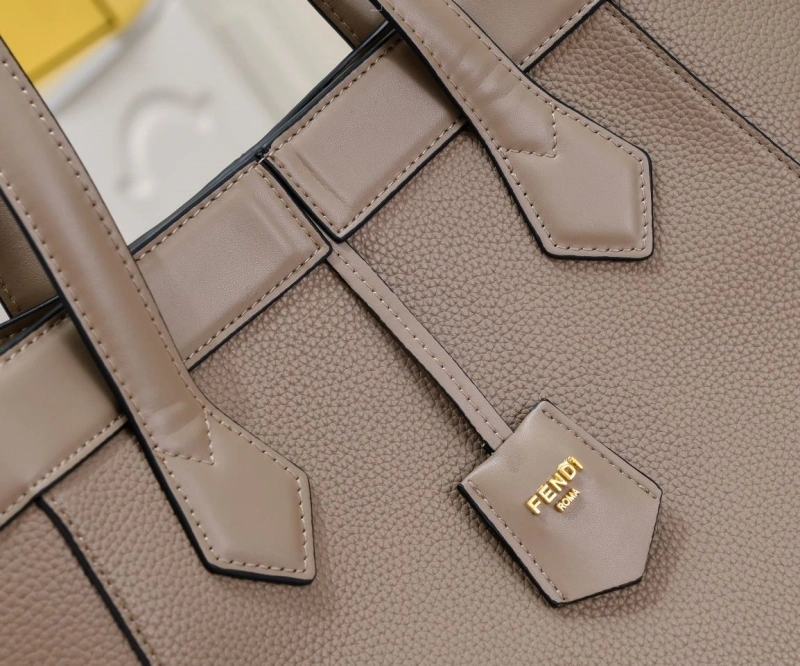 Fendi Shopping Bags 4220A-0047