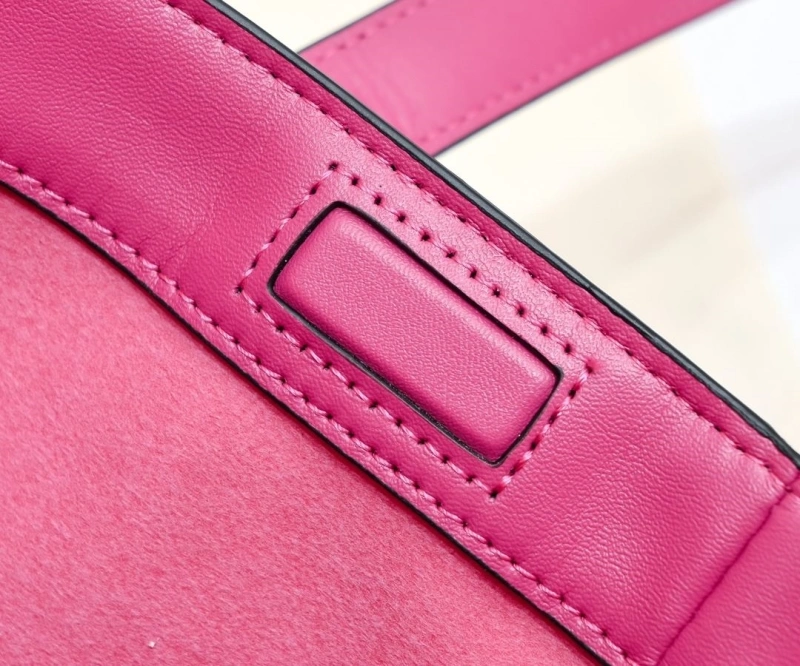 Fendi Shopping Bags 4220A-0051