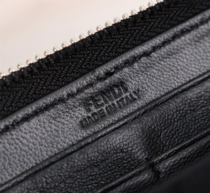 Fendi Wallets 4220A-0081