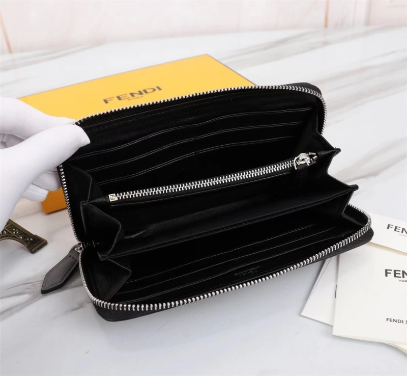Fendi Wallets 4220A-0082