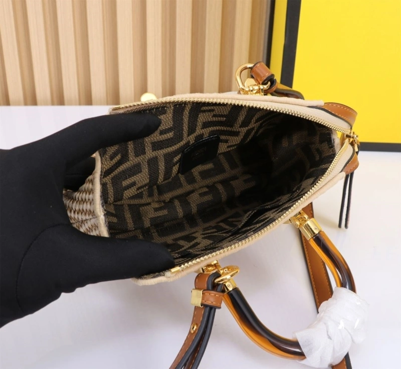Fendi Top Handle Bags 4220A-0179