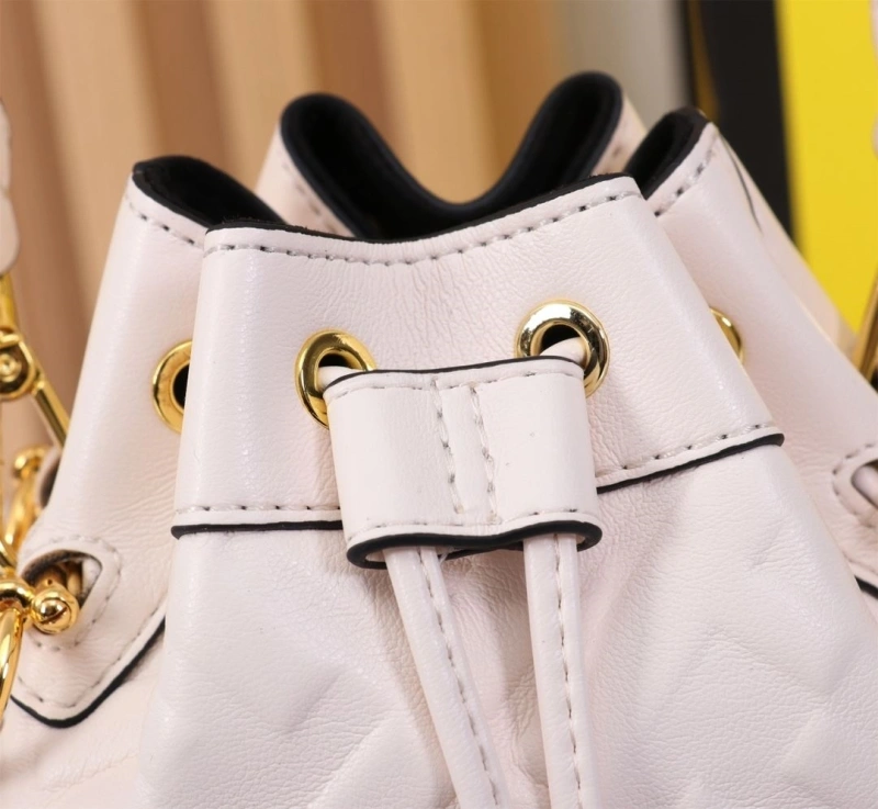 Fendi Bucket Bags 4220A-0224