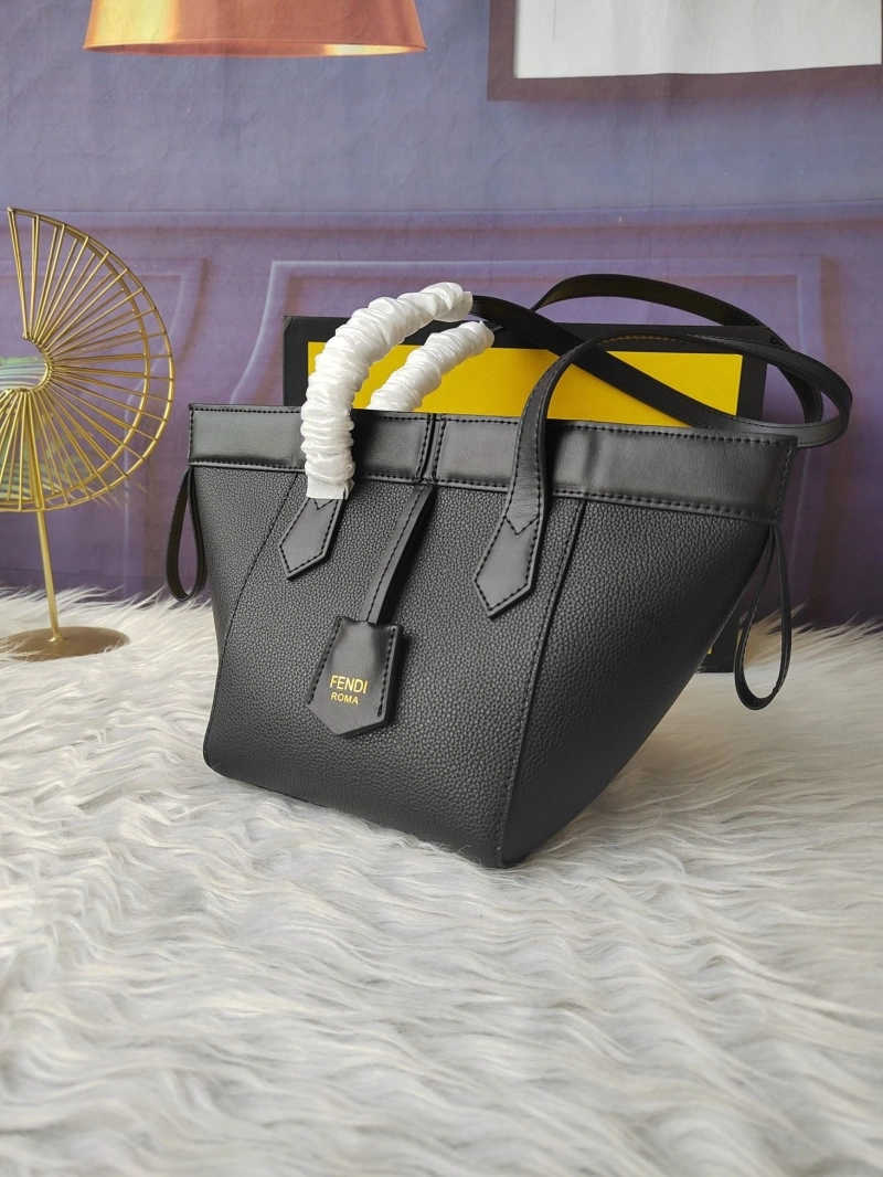 Fendi Shopping Bags 4220A-0239