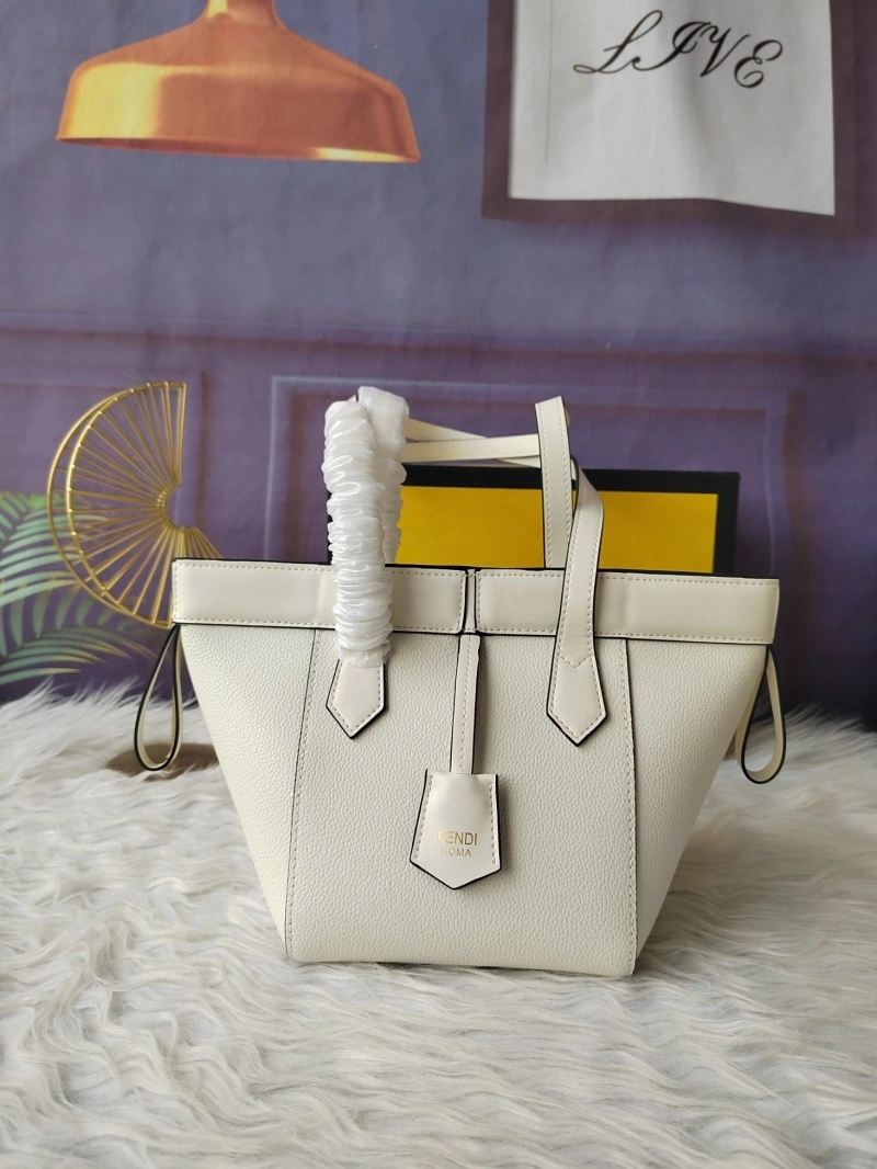 Fendi Shopping Bags 4220A-0240