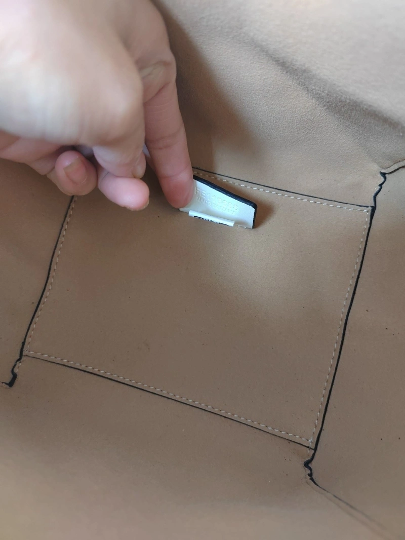 Fendi Shopping Bags 4220A-0240