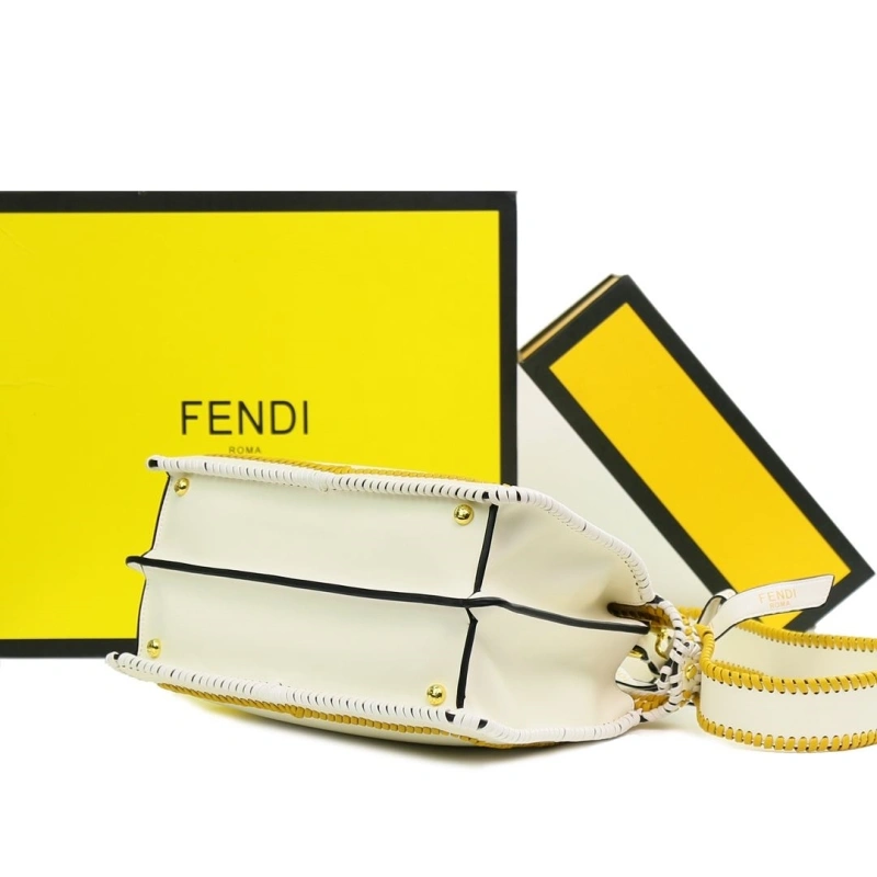 Fendi Top Handle Bags 4220A-0261