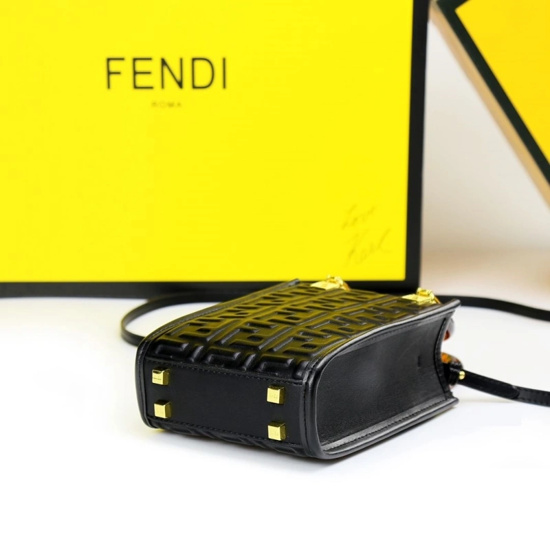 Fendi Top Handle Bags 4220A-0277