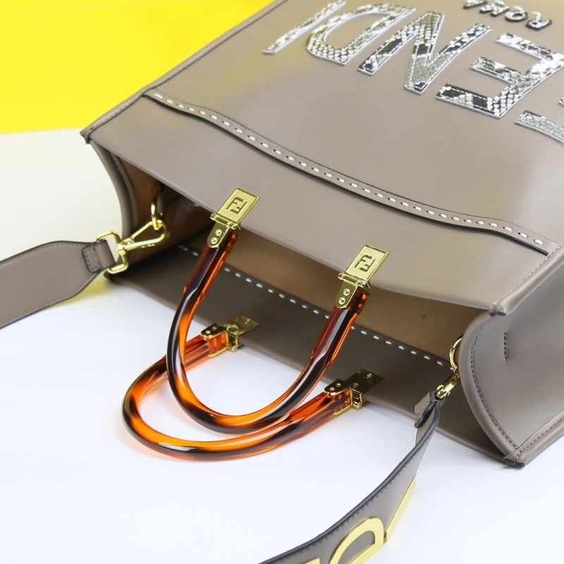 Fendi Shopping Bags 4220A-0301