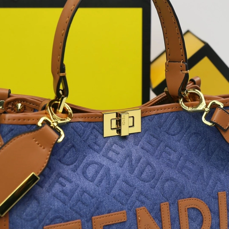 Fendi Shopping Bags 4220A-0311