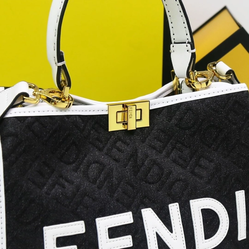 Fendi Shopping Bags 4220A-0313