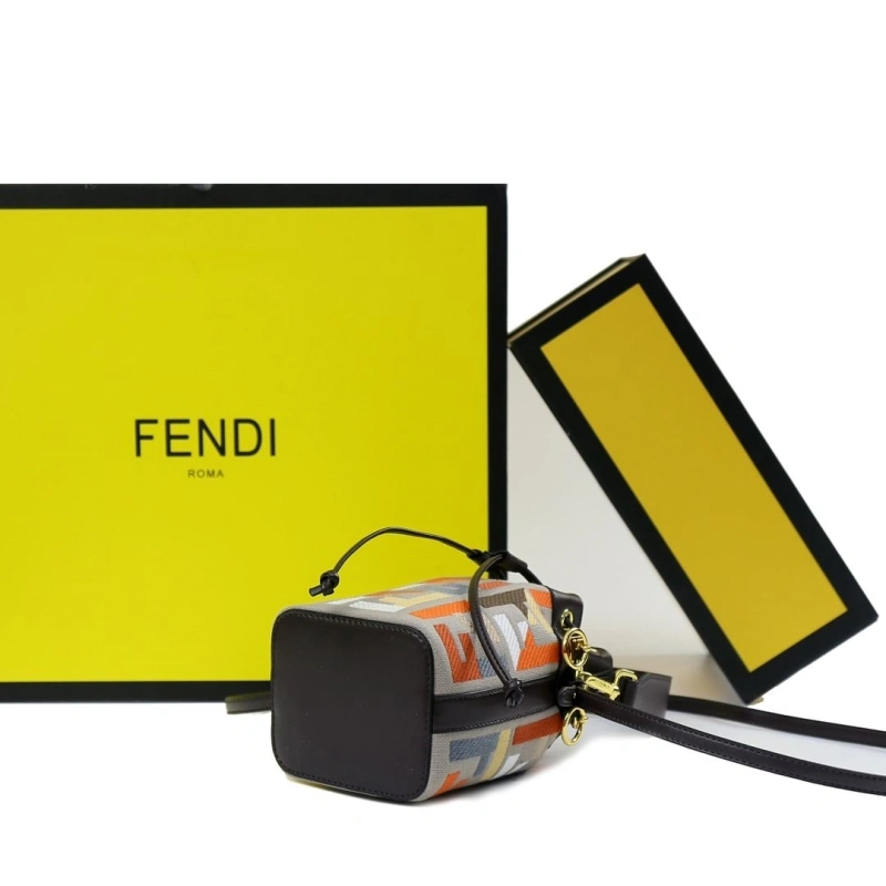 Fendi Bucket Bags 4220A-0321