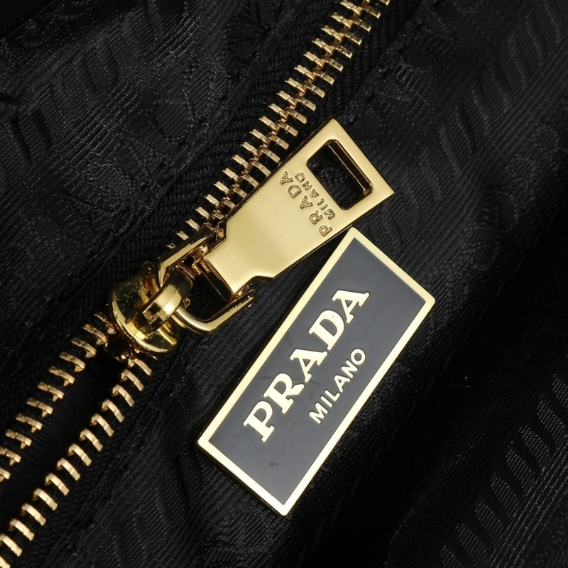 Prada Shopping Bags 4220A-0507