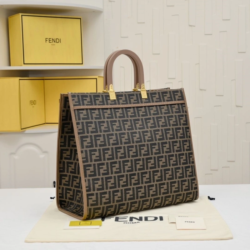 Fendi Shopping Bags 4220A-0532