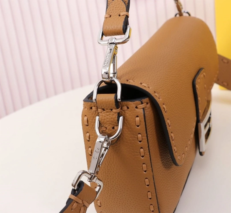 Fendi Satchel Bags 4220A-0652