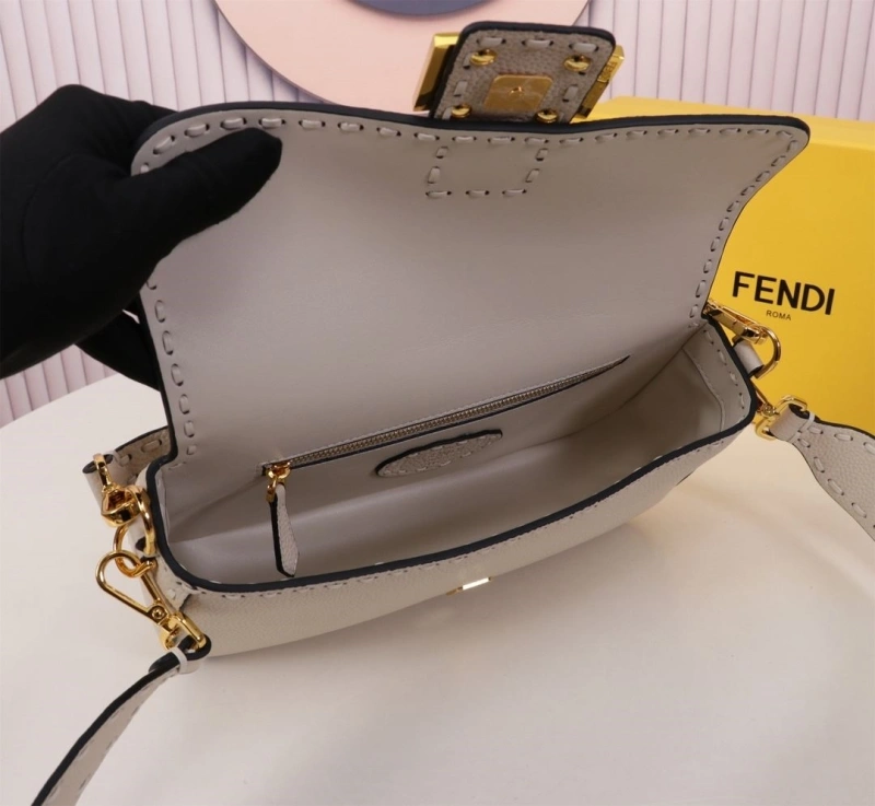 Fendi Satchel Bags 4220A-0653