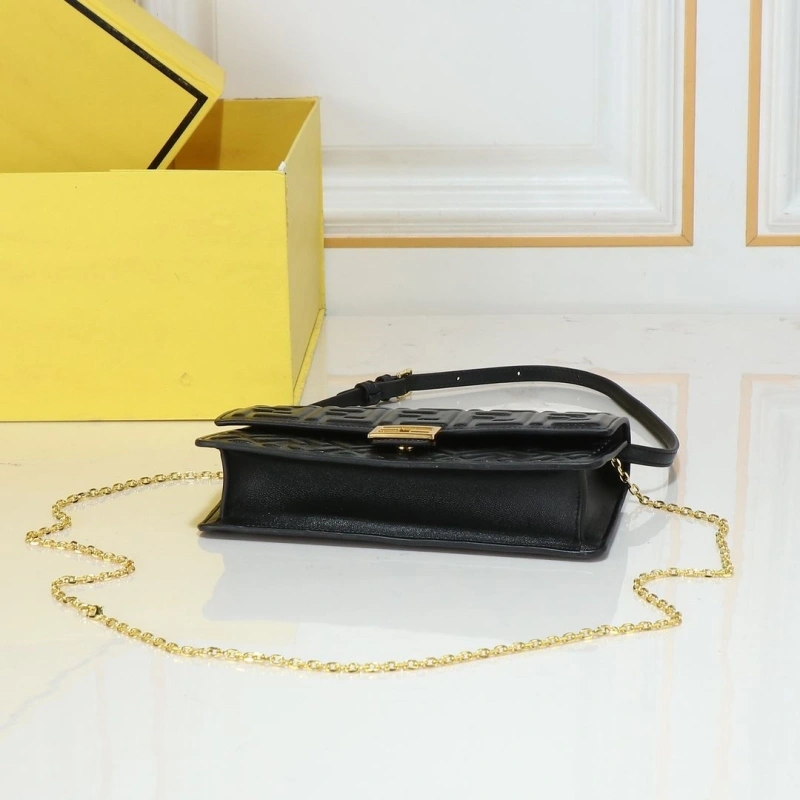 Fendi Satchel Bags 4220A-0667