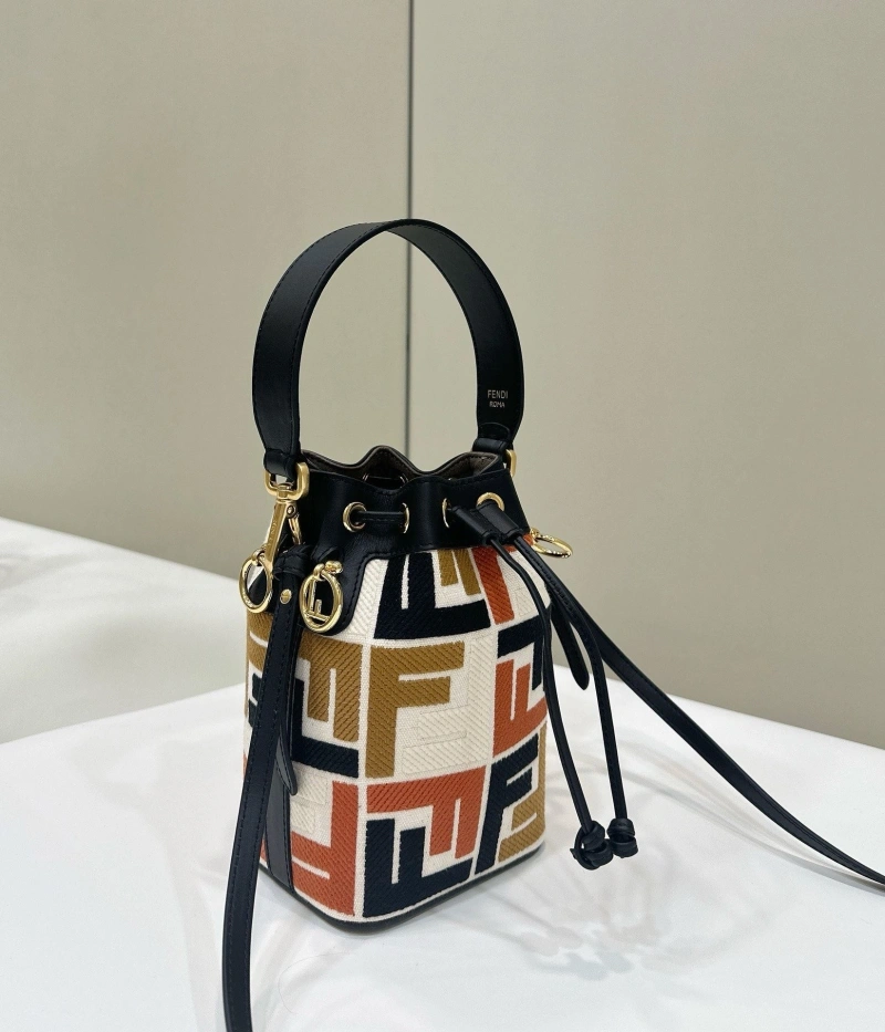 Fendi Bucket Bags 4220A-0678