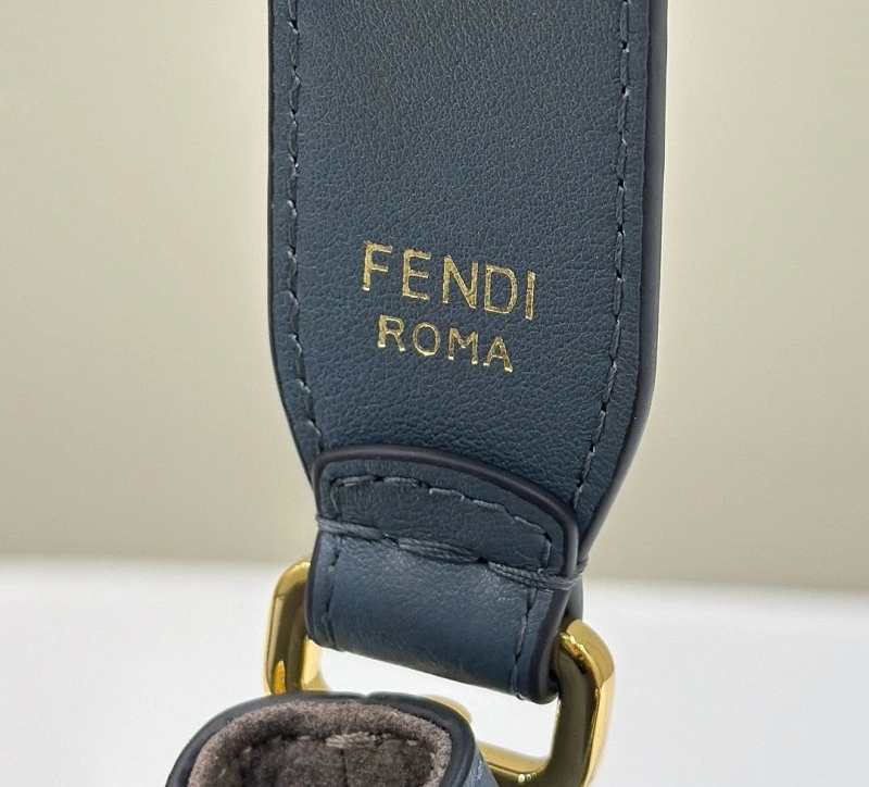 Fendi Bucket Bags 4220A-0679