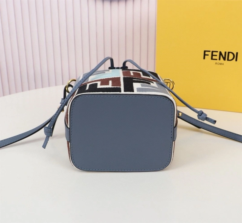 Fendi Bucket Bags 4220A-0679