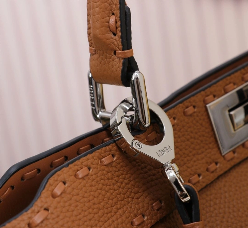 F**di top handle bags 4220a-0683