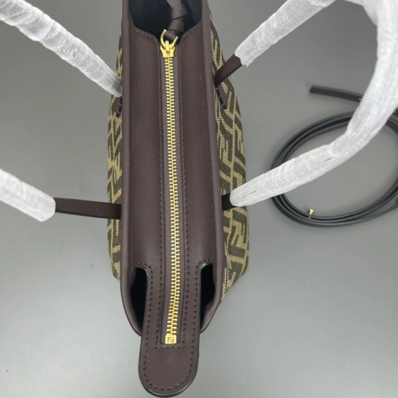 F**di shopping bags 4220a-0697