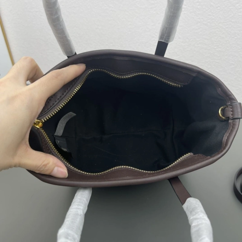 F**di shopping bags 4220a-0697