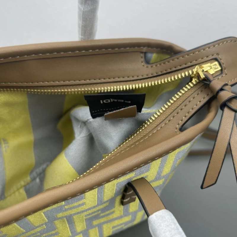 Fendi Shopping Bags 4220A-0698