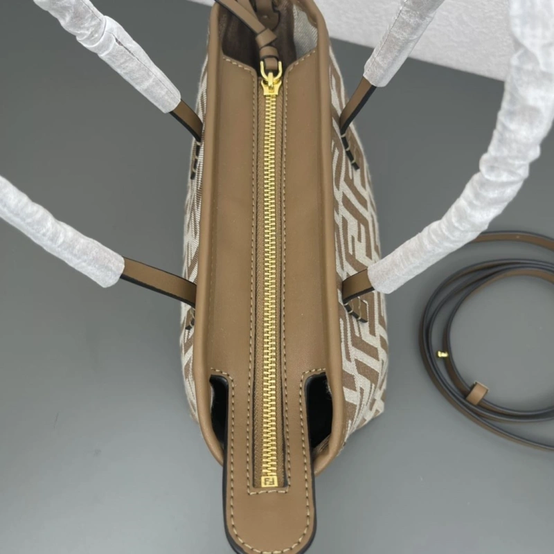 Fendi Shopping Bags 4220A-0700