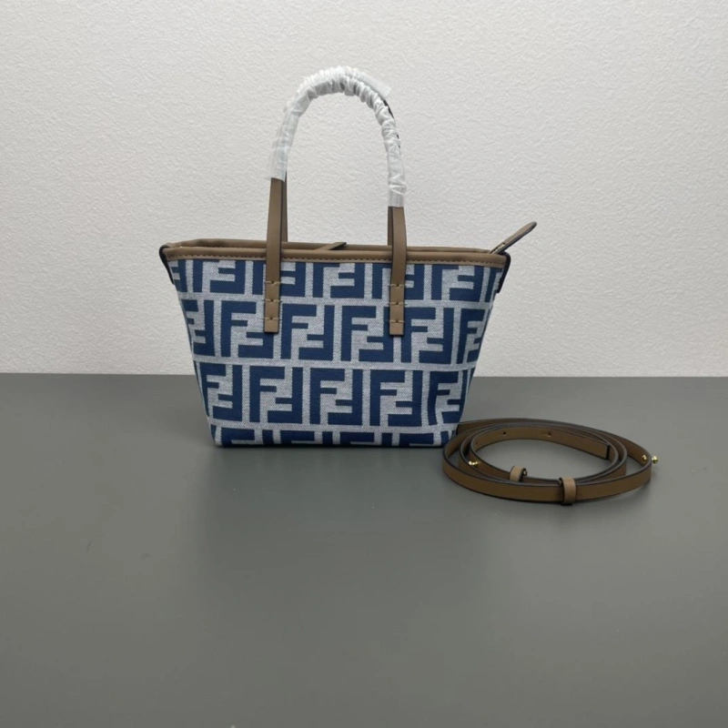 Fendi Shopping Bags 4220A-0701