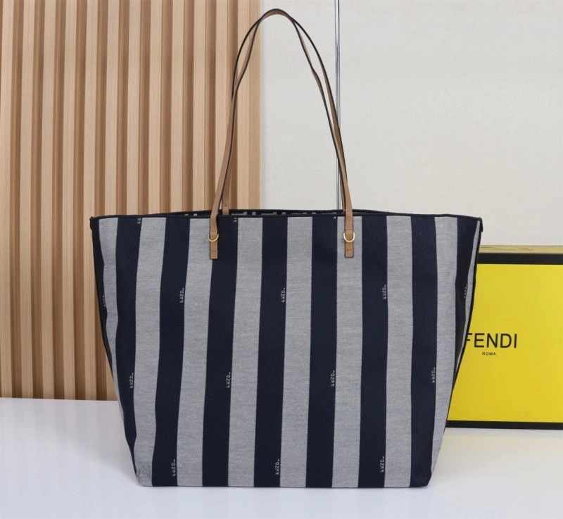 Fendi Shopping Bags 4220A-0745
