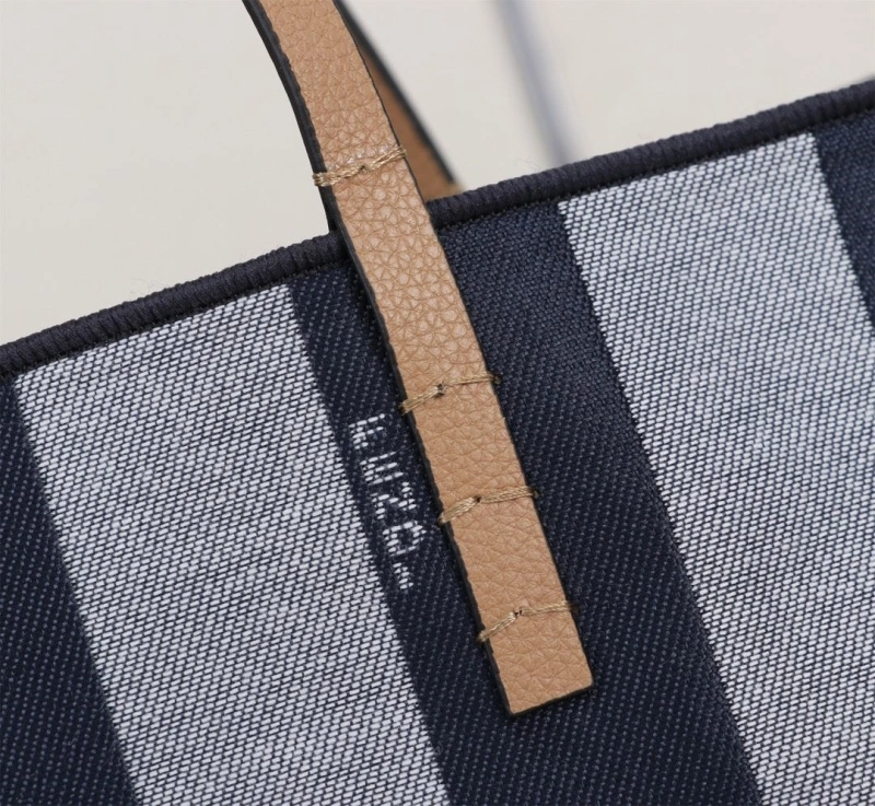 Fendi Shopping Bags 4220A-0745