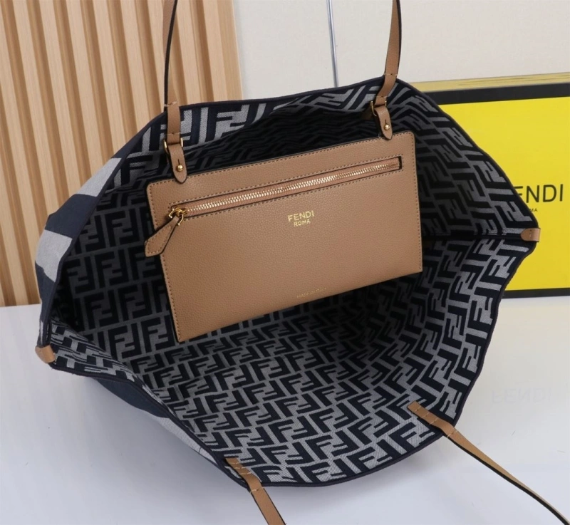 Fendi Shopping Bags 4220A-0745