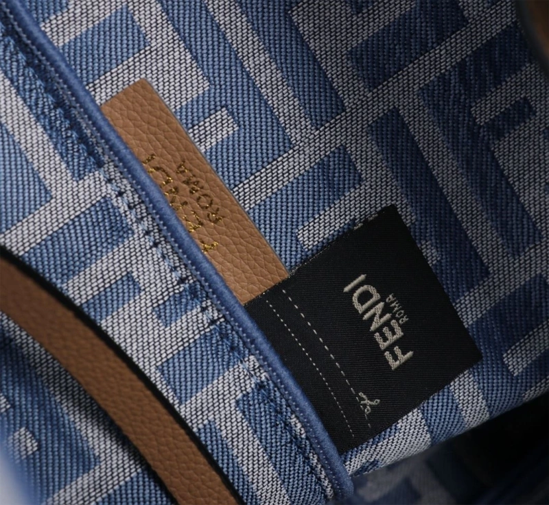 Fendi Shopping Bags 4220A-0746